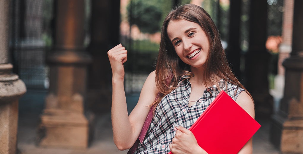 Scholarships for International Students in Canada Without IELTS